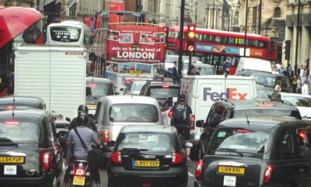 Pension Funds Call on UK to Ban Sales of Fossil-Fuel Powered Cars by 2025