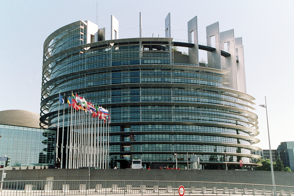 EU Lawmakers Aim for More Ambitious Climate Target: 60% Emissions Reduction by 2030