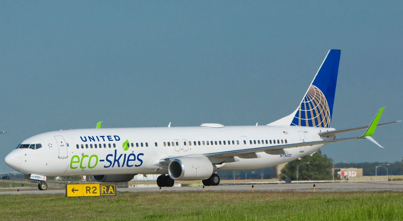 United Airlines Launches Program Enabling Companies to Address Travel Impact Through SAF Purchases