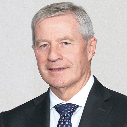 Former Deutsche Bank CEO Jürgen Fitschen Joins Board of Arabesque S-Ray