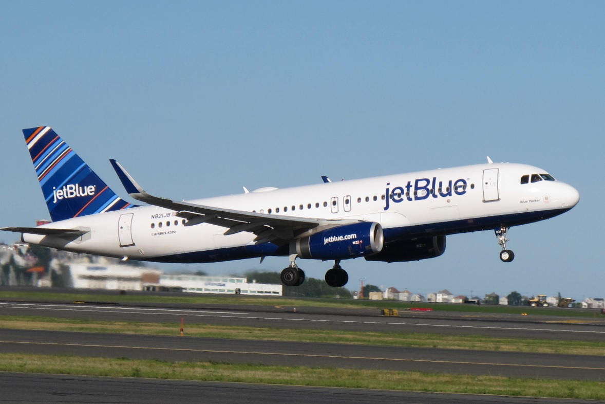 JetBlue Signs New Sustainable Aviation Fuel Partnership for LAX Flights