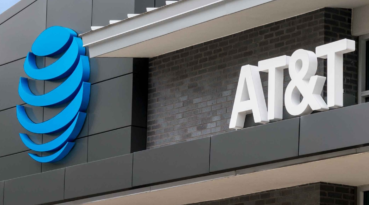 AT&T Launches Initiative to Help Businesses Reduce Emissions by 1 Billion Tons