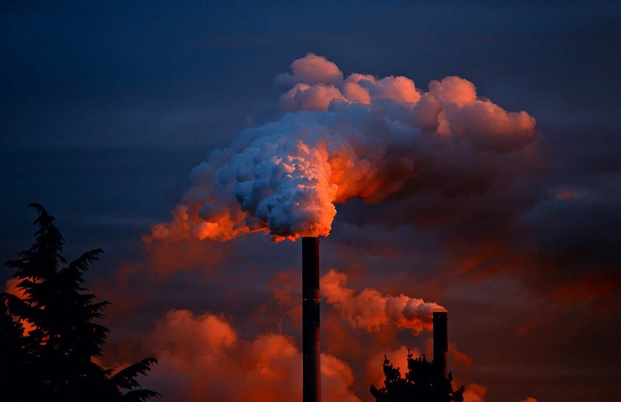 Landmark IPCC Report Warns Climate Threshold Nearing, Urges Action by Government, Businesses
