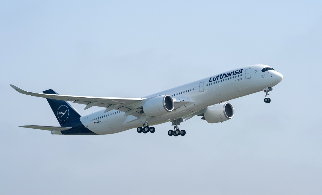 Lufthansa Enables Passengers to Offset Climate Impact Through Sustainable Aviation Fuel, Climate Solution Purchases