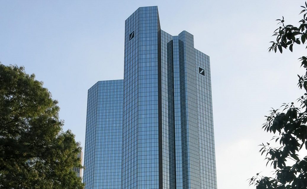Deutsche Bank, DWS Offices Searched by Authorities on Greenwashing Claims