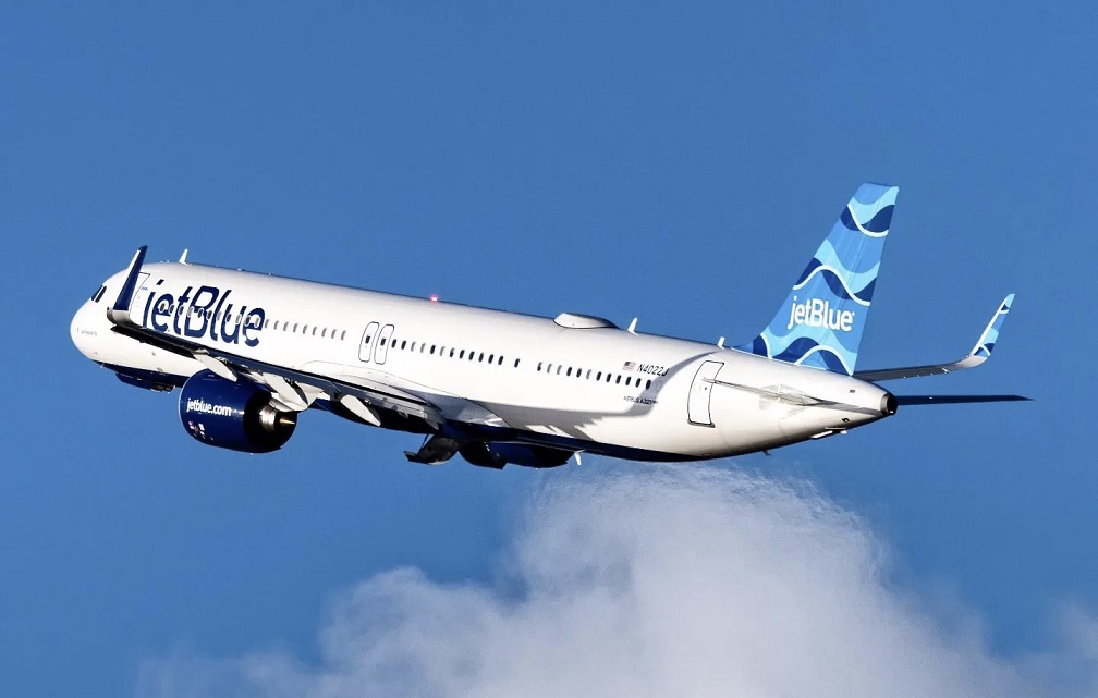JetBlue to Slash Per-Seat Emissions in Half by 2035