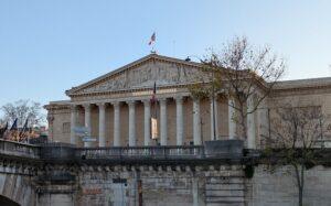 France Unveils Roadmap to Quit Fossil Fuels by 2050
