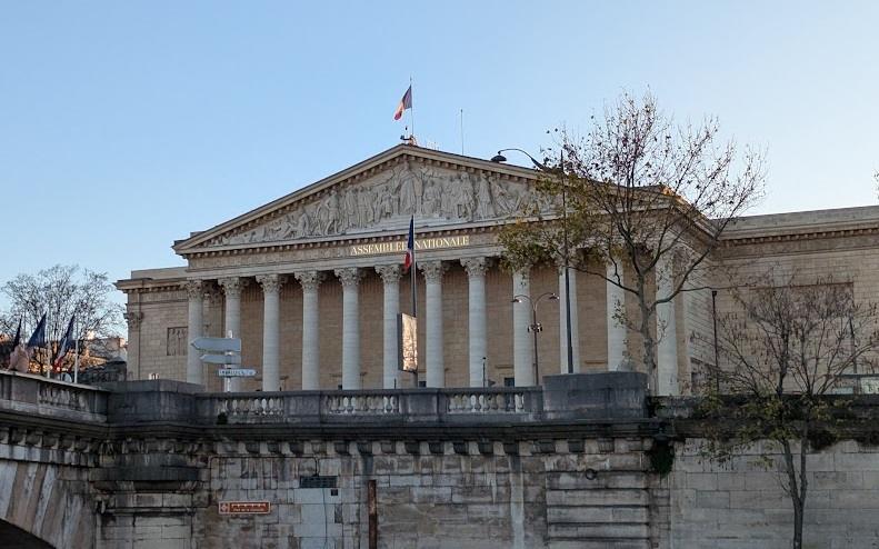 France Unveils Roadmap to Quit Fossil Fuels by 2050
