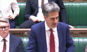 UK Sets Target to Reduce Carbon Emissions 87% by 2040