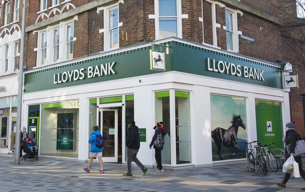 Lloyds, Wildfarmed Launch Fund to Help Farmers Adopt Sustainable Farming Practices