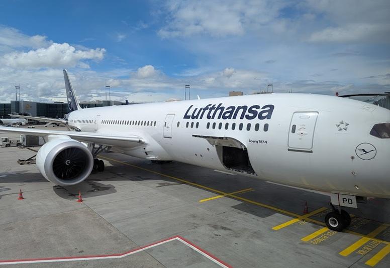 Deutsche Bank Invests in Sustainable Aviation Fuel with Lufthansa